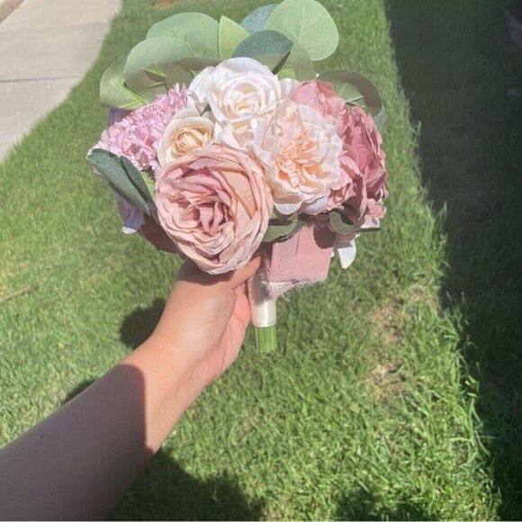 BENCENTRE 10" Dusty Rose and Cream Artificial Flowers Bridal Bouquet - Picture 6 of 10